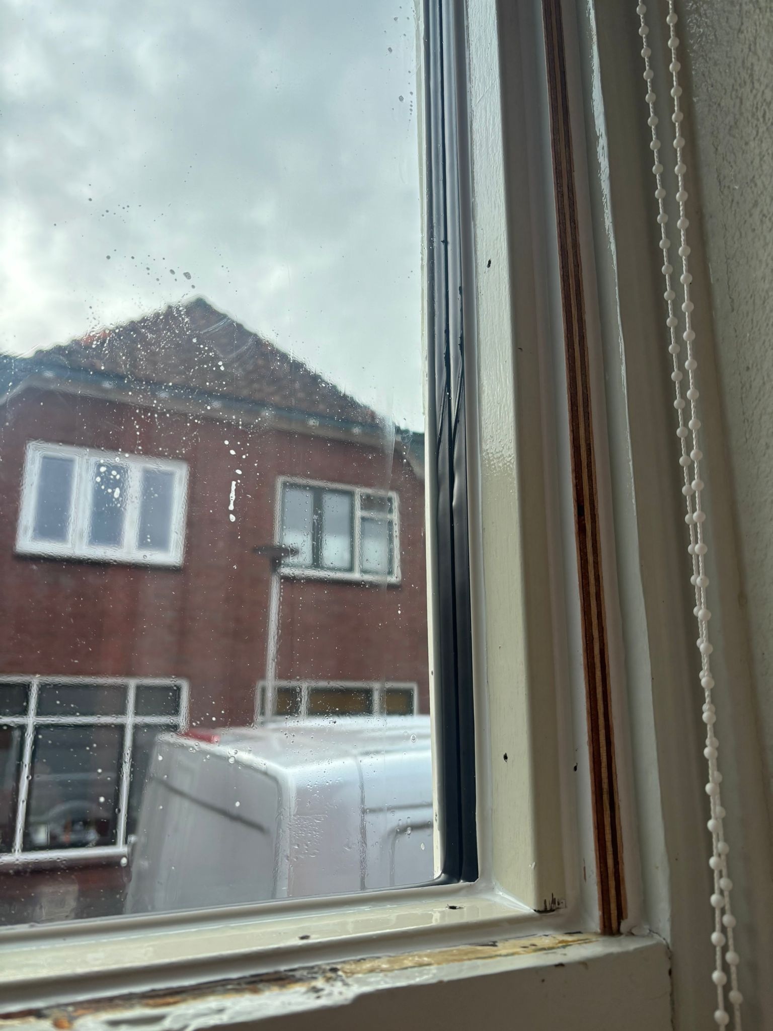Triple glas met zwart TPS kader geplaatst in Goor