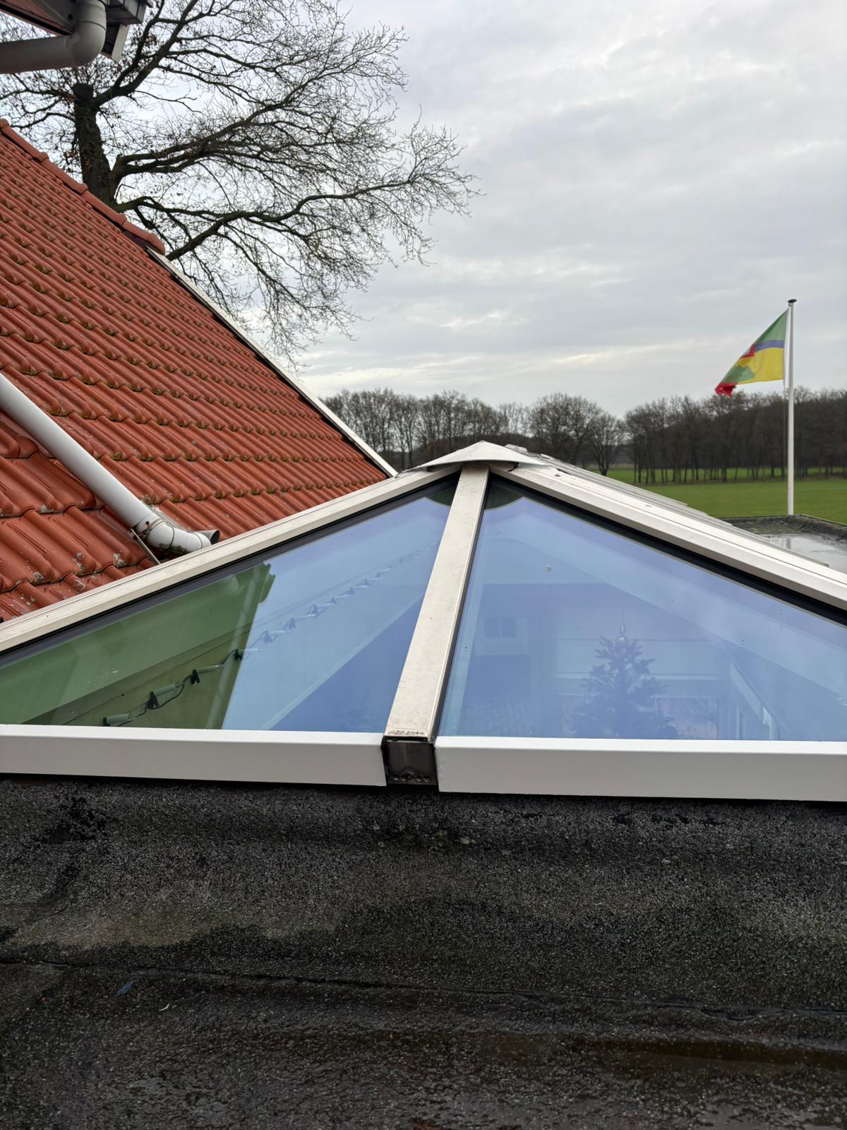Zonwerend HR++ dakglas geplaatst in serre in Markelo
