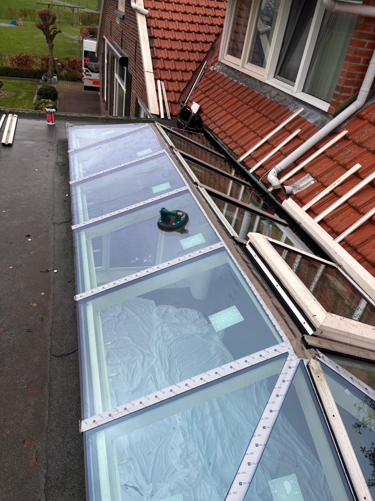 Zonwerend HR++ dakglas geplaatst in serre in Markelo